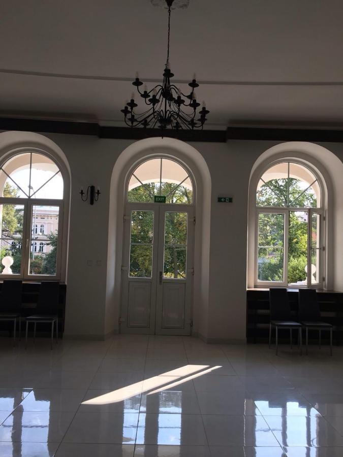 Mva House Teplice, Sanovsky Parkアパートホテル エクステリア 写真